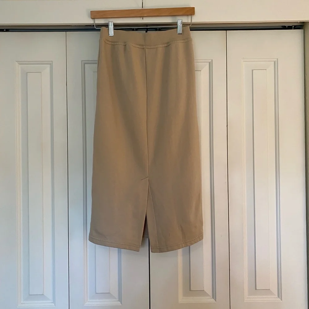 Embroidery pencil skirt with pockets. Size M. - Picture 2 of 9